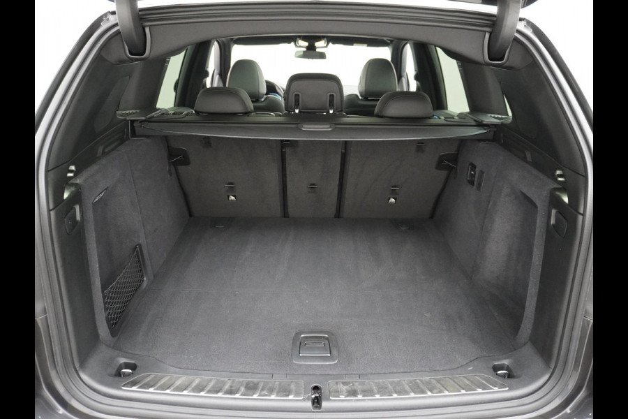 BMW iX3 AUT. 286pk 80kWh Pano/Schuif-Kant-Dak Leder+elektr.SportStoel+Verwarmd M-Sport-St+ M-Aeropack 20"Lmv Apple Android Carplay WiFi  Driving-Assist-Pro Connected-Pack-Pro Digital-Key Elektr.-A-Klep Cockpit-Live-Pro 3-zone Ecc Hemel-Zwart Head-up display Live-Cockpit-Pro Akoustiekglas DAB Driving assistant Uitwijk-Aassistent Verkeersbord detectie Exterior-Line Snelladen tot 150kWh/11kwh 3-fase (thuis)  €72500 nieuwprijs Orig.NLse auto