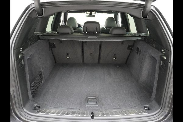 BMW iX3 AUT. 286pk 80kWh Pano/Schuif-Kant-Dak Leder+elektr.SportStoel+Verwarmd M-Sport-St+ M-Aeropack 20"Lmv Apple Android Carplay WiFi  Driving-Assist-Pro Connected-Pack-Pro Digital-Key Elektr.-A-Klep Cockpit-Live-Pro 3-zone Ecc Hemel-Zwart Head-up display Live-Cockpit-Pro Akoustiekglas DAB Driving assistant Uitwijk-Aassistent Verkeersbord detectie Exterior-Line Snelladen tot 150kWh/11kwh 3-fase (thuis)  €72500 nieuwprijs Orig.NLse auto