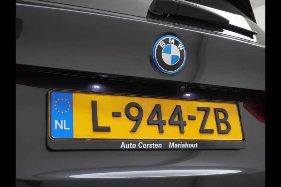BMW iX3 AUT. 286pk 80kWh Pano/Schuif-Kant-Dak Leder+elektr.SportStoel+Verwarmd M-Sport-St+ M-Aeropack 20"Lmv Apple Android Carplay WiFi  Driving-Assist-Pro Connected-Pack-Pro Digital-Key Elektr.-A-Klep Cockpit-Live-Pro 3-zone Ecc Hemel-Zwart Head-up display Live-Cockpit-Pro Akoustiekglas DAB Driving assistant Uitwijk-Aassistent Verkeersbord detectie Exterior-Line Snelladen tot 150kWh/11kwh 3-fase (thuis)  €72500 nieuwprijs Orig.NLse auto