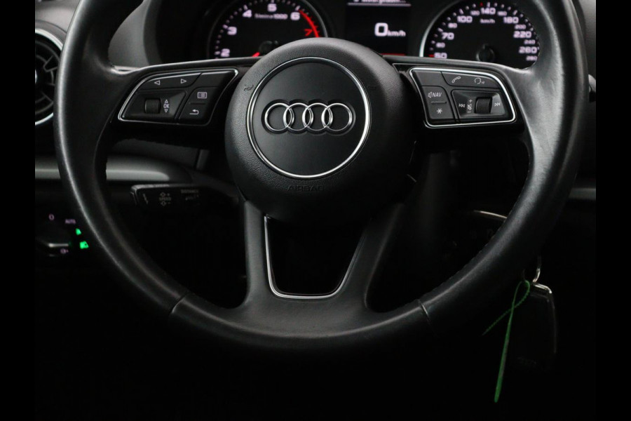 Audi A3 1.0 TFSI | Automaat | Panoramadak | Adaptive cruise | Climate control | Navigatie | Xenon | Parkeerhulp | Bluetooth