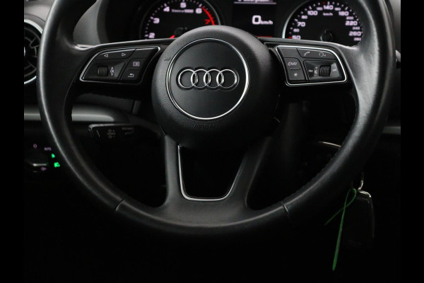 Audi A3 1.0 TFSI | Automaat | Panoramadak | Adaptive cruise | Climate control | Navigatie | Xenon | Parkeerhulp | Bluetooth