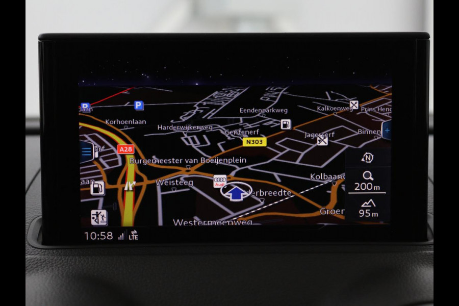 Audi A3 1.0 TFSI | Automaat | Panoramadak | Adaptive cruise | Climate control | Navigatie | Xenon | Parkeerhulp | Bluetooth
