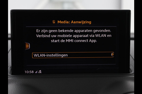 Audi A3 1.0 TFSI | Automaat | Panoramadak | Adaptive cruise | Climate control | Navigatie | Xenon | Parkeerhulp | Bluetooth