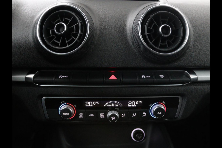 Audi A3 1.0 TFSI | Automaat | Panoramadak | Adaptive cruise | Climate control | Navigatie | Xenon | Parkeerhulp | Bluetooth