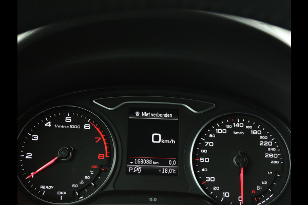 Audi A3 1.0 TFSI | Automaat | Panoramadak | Adaptive cruise | Climate control | Navigatie | Xenon | Parkeerhulp | Bluetooth