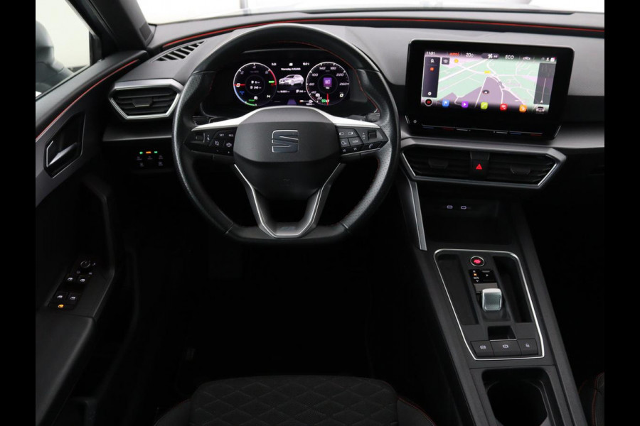 Seat Leon 1.4 TSI eHybrid PHEV FR | Carplay | Sfeerverlichting | Navigatie | Full LED | Sportstoelen | Parkeerhulp | Climate control | Cruise control