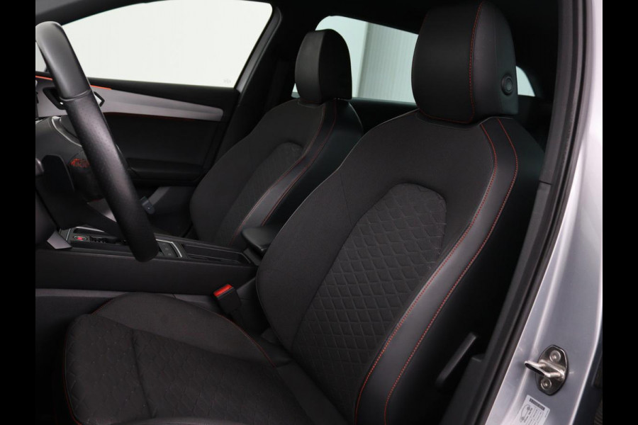 Seat Leon 1.4 TSI eHybrid PHEV FR | Carplay | Sfeerverlichting | Navigatie | Full LED | Sportstoelen | Parkeerhulp | Climate control | Cruise control
