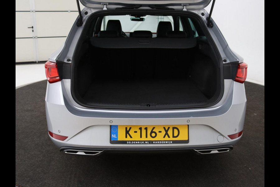 Seat Leon 1.4 TSI eHybrid PHEV FR | Carplay | Sfeerverlichting | Navigatie | Full LED | Sportstoelen | Parkeerhulp | Climate control | Cruise control