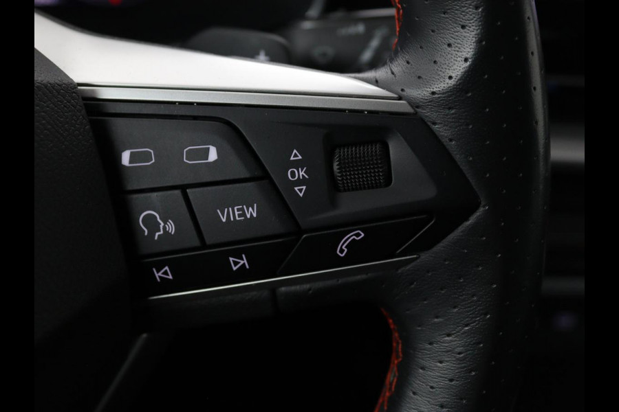 Seat Leon 1.4 TSI eHybrid PHEV FR | Carplay | Sfeerverlichting | Navigatie | Full LED | Sportstoelen | Parkeerhulp | Climate control | Cruise control