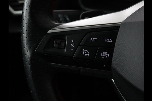 Seat Leon 1.4 TSI eHybrid PHEV FR | Carplay | Sfeerverlichting | Navigatie | Full LED | Sportstoelen | Parkeerhulp | Climate control | Cruise control
