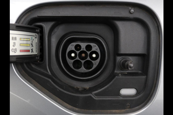 Seat Leon 1.4 TSI eHybrid PHEV FR | Carplay | Sfeerverlichting | Navigatie | Full LED | Sportstoelen | Parkeerhulp | Climate control | Cruise control