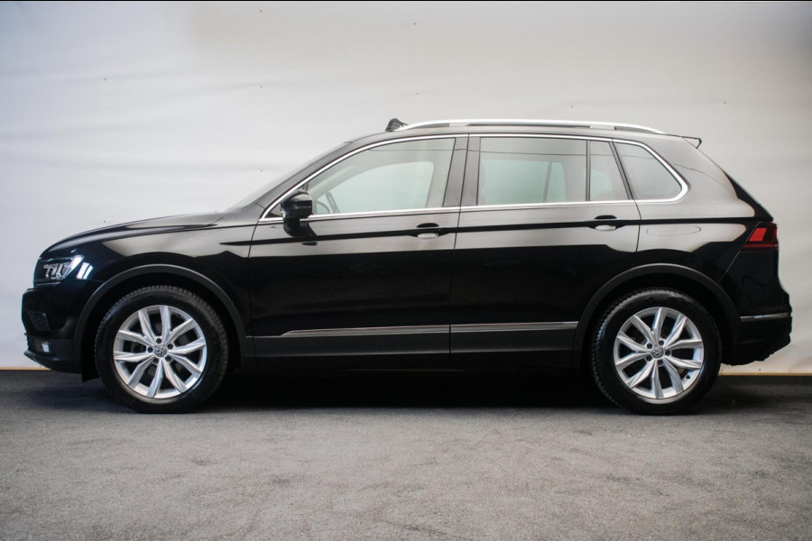 Volkswagen Tiguan 1.4 TSI ACT Highline Automaat ORG NL [ Pano Virtual Memory Leder EL-Trekhaak Carplay LED Adaptive Cruise ]