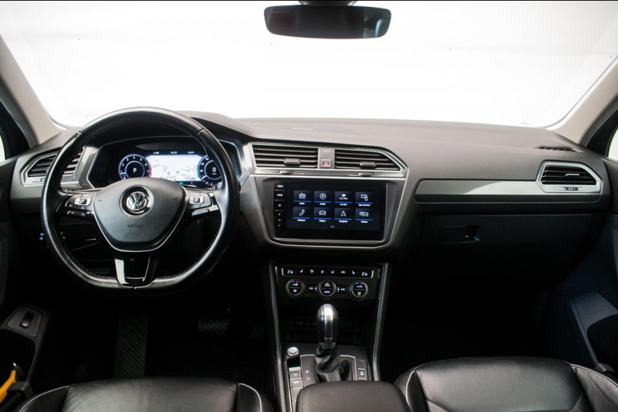 Volkswagen Tiguan 1.4 TSI ACT Highline Automaat ORG NL [ Pano Virtual Memory Leder EL-Trekhaak Carplay LED Adaptive Cruise ]