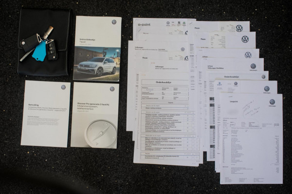 Volkswagen Tiguan 1.4 TSI ACT Highline Automaat ORG NL [ Pano Virtual Memory Leder EL-Trekhaak Carplay LED Adaptive Cruise ]