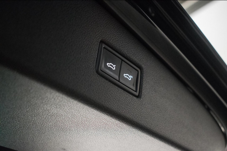 Volkswagen Tiguan 1.4 TSI ACT Highline Automaat ORG NL [ Pano Virtual Memory Leder EL-Trekhaak Carplay LED Adaptive Cruise ]