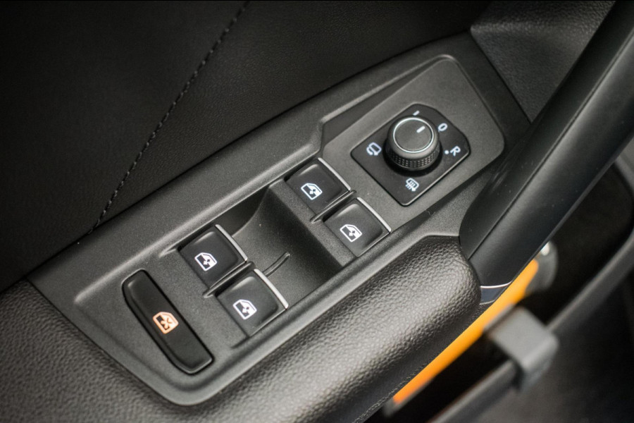 Volkswagen Tiguan 1.4 TSI ACT Highline Automaat ORG NL [ Pano Virtual Memory Leder EL-Trekhaak Carplay LED Adaptive Cruise ]