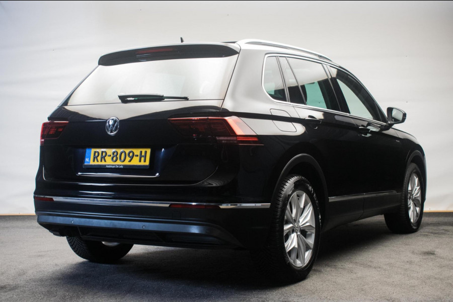 Volkswagen Tiguan 1.4 TSI ACT Highline Automaat ORG NL [ Pano Virtual Memory Leder EL-Trekhaak Carplay LED Adaptive Cruise ]