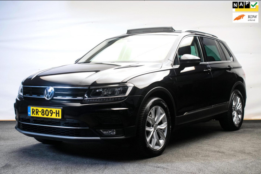 Volkswagen Tiguan 1.4 TSI ACT Highline Automaat ORG NL [ Pano Virtual Memory Leder EL-Trekhaak Carplay LED Adaptive Cruise ]