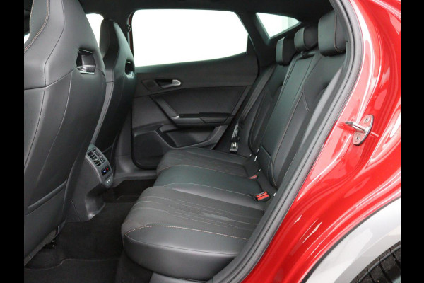 CUPRA Formentor 1.4 e-Hybrid VZ | 245pk | Stuurverwarming | Adaptive cruise | Camera | Navigatie | Keyless | Full LED | Sportstoelen | PHEV