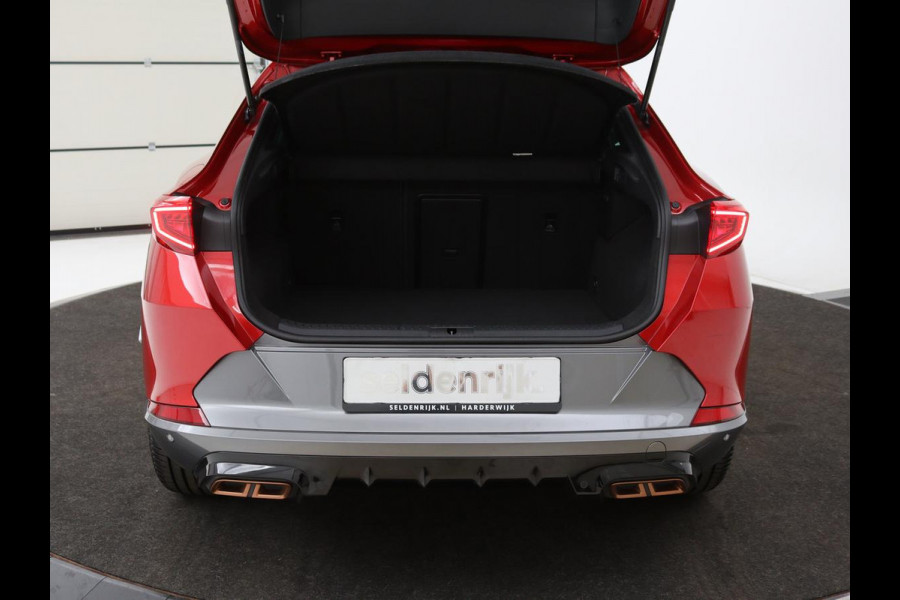 CUPRA Formentor 1.4 e-Hybrid VZ | 245pk | Stuurverwarming | Adaptive cruise | Camera | Navigatie | Keyless | Full LED | Sportstoelen | PHEV