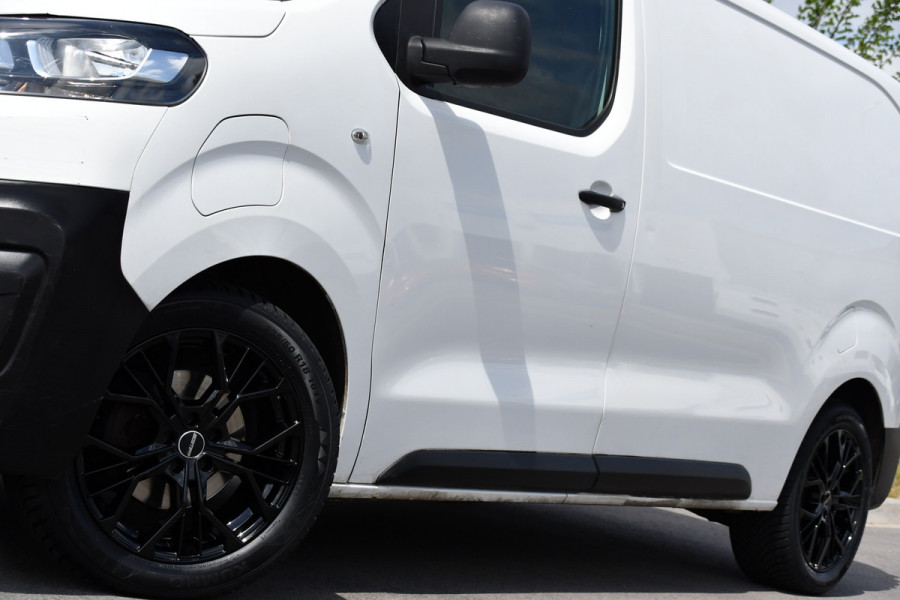 Citroën ë-Jumpy L2 50 kWh Black & White Edition Cruise, Sensoren, 136pk, Radio, Uniek!