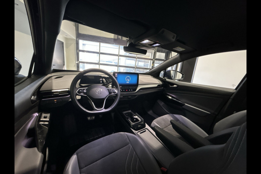 Volkswagen ID.5 Pro Advantage 77 kWh | Zwart dak | Camera | 19 inch "Hamar" | LED | SoH (batterijcheck) 99.22 % score!
