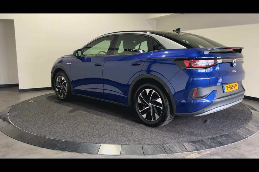 Volkswagen ID.5 Pro Advantage 77 kWh | Zwart dak | Camera | 19 inch "Hamar" | LED | SoH (batterijcheck) 99.22 % score!