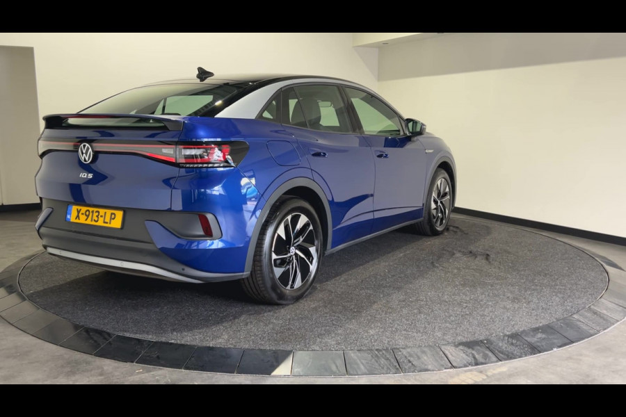 Volkswagen ID.5 Pro Advantage 77 kWh | Zwart dak | Camera | 19 inch "Hamar" | LED | SoH (batterijcheck) 99.22 % score!