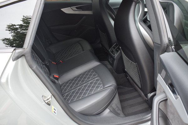 Audi A5 Sportback 40 TFSI 190pk S-tronic S-line | Pano | RS stoelen