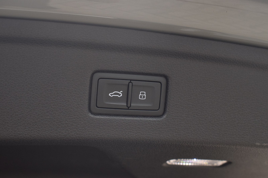 Audi A5 Sportback 40 TFSI 190pk S-tronic S-line | Pano | RS stoelen