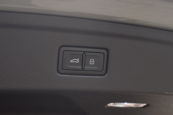 Audi A5 Sportback 40 TFSI 190pk S-tronic S-line | Pano | RS stoelen