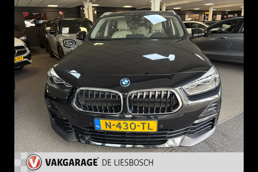 BMW X2 XDrive25e Business Edition Plus / head-up / Panorama-dak / Leder / stoelverwarming