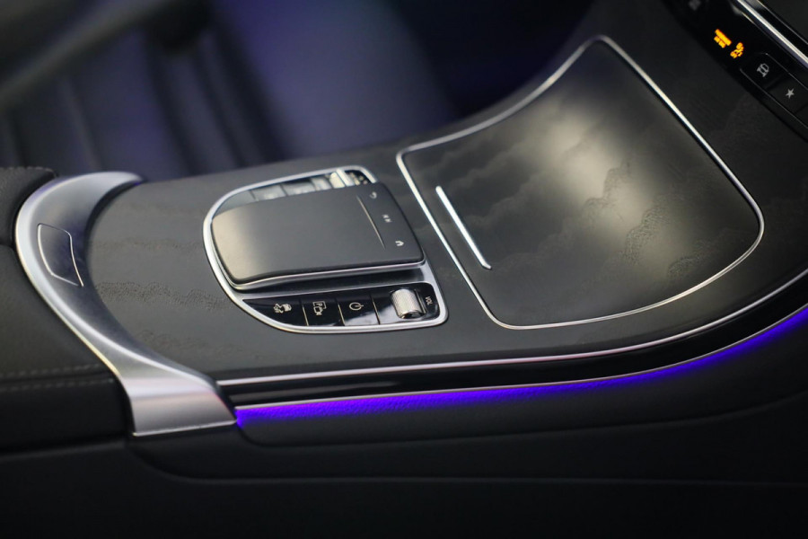 Mercedes-Benz GLC Coupé 300e 4MATIC AMG 63 Look / Memory / Digital Cockpit / Open Dak / Camera / Acc / Trekhaak / Led
