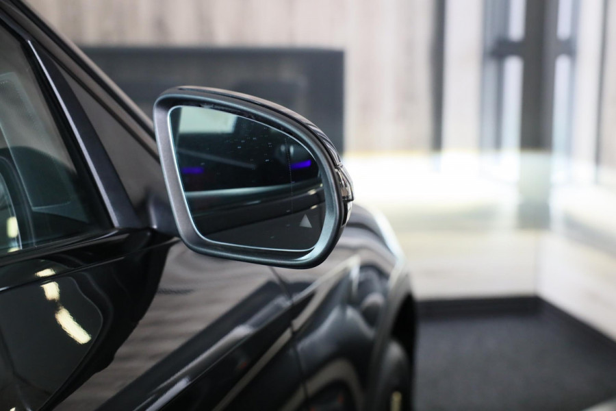 Mercedes-Benz GLC Coupé 300e 4MATIC AMG 63 Look / Memory / Digital Cockpit / Open Dak / Camera / Acc / Trekhaak / Led