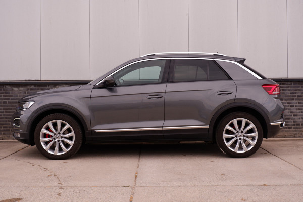 Volkswagen T-Roc 1.5 TSI Sport LED | Trekhaak | Carplay | Camera | PDC
