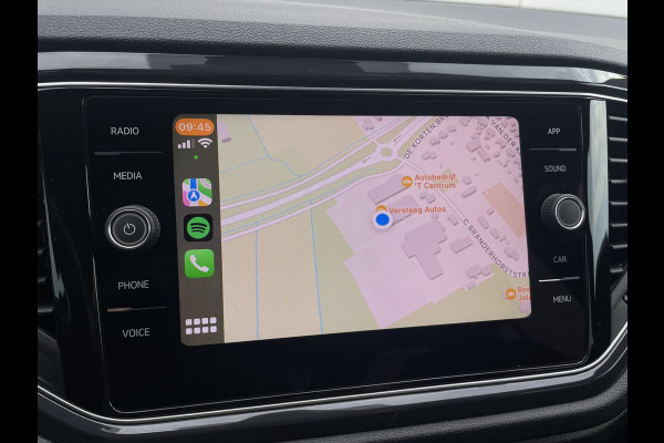 Volkswagen T-Roc 1.5 TSI Sport LED | Trekhaak | Carplay | Camera | PDC