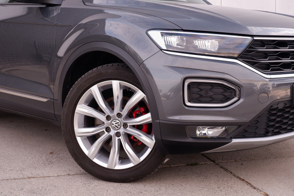 Volkswagen T-Roc 1.5 TSI Sport LED | Trekhaak | Carplay | Camera | PDC