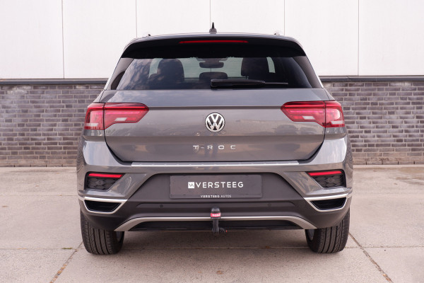 Volkswagen T-Roc 1.5 TSI Sport LED | Trekhaak | Carplay | Camera | PDC