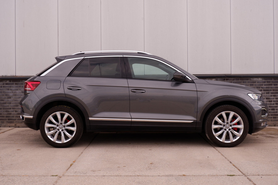 Volkswagen T-Roc 1.5 TSI Sport LED | Trekhaak | Carplay | Camera | PDC