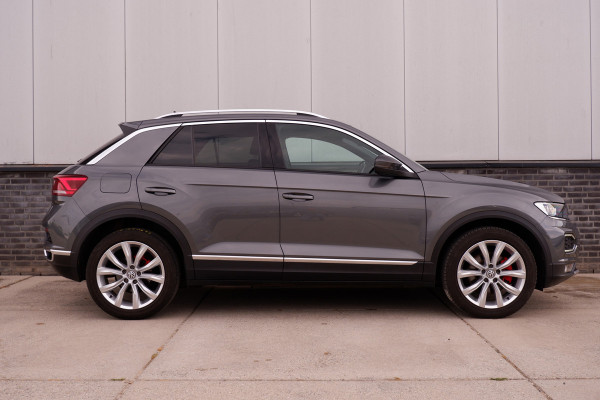 Volkswagen T-Roc 1.5 TSI Sport LED | Trekhaak | Carplay | Camera | PDC
