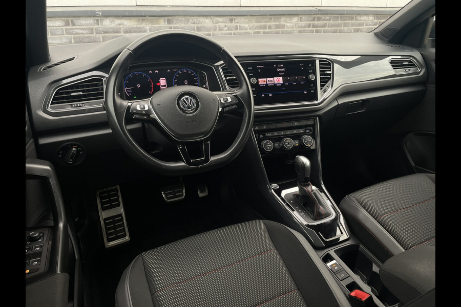 Volkswagen T-Roc 1.5 TSI Sport LED | Trekhaak | Carplay | Camera | PDC