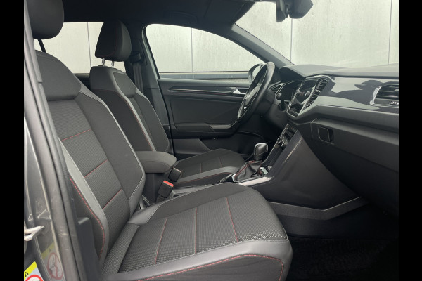 Volkswagen T-Roc 1.5 TSI Sport LED | Trekhaak | Carplay | Camera | PDC