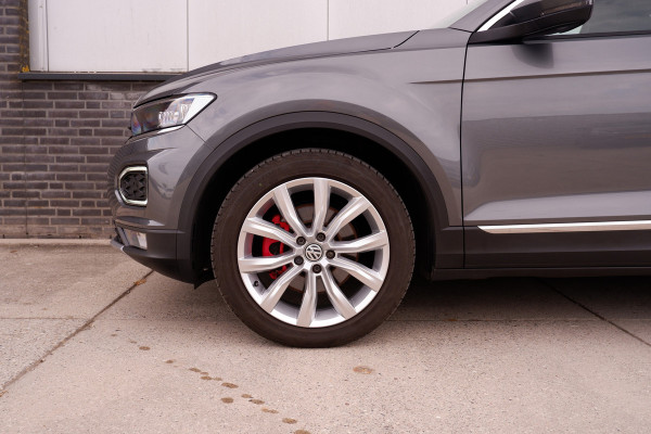 Volkswagen T-Roc 1.5 TSI Sport LED | Trekhaak | Carplay | Camera | PDC