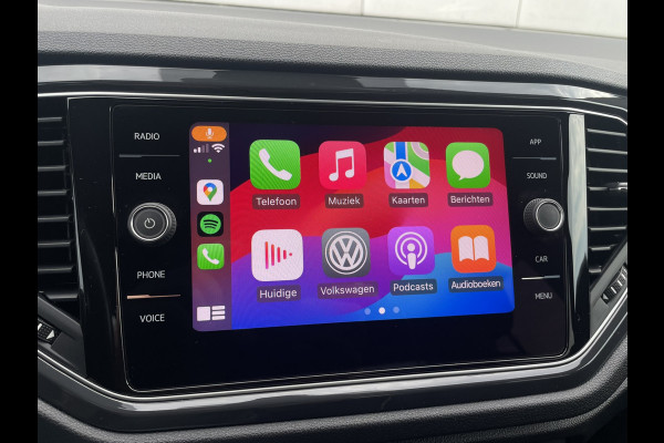 Volkswagen T-Roc 1.5 TSI Sport LED | Trekhaak | Carplay | Camera | PDC