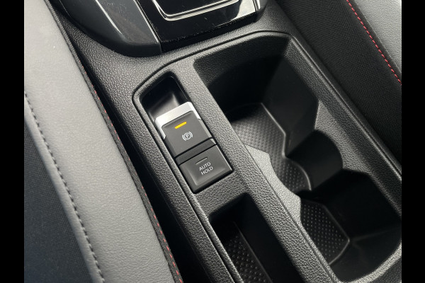Volkswagen T-Roc 1.5 TSI Sport LED | Trekhaak | Carplay | Camera | PDC