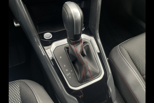 Volkswagen T-Roc 1.5 TSI Sport LED | Trekhaak | Carplay | Camera | PDC
