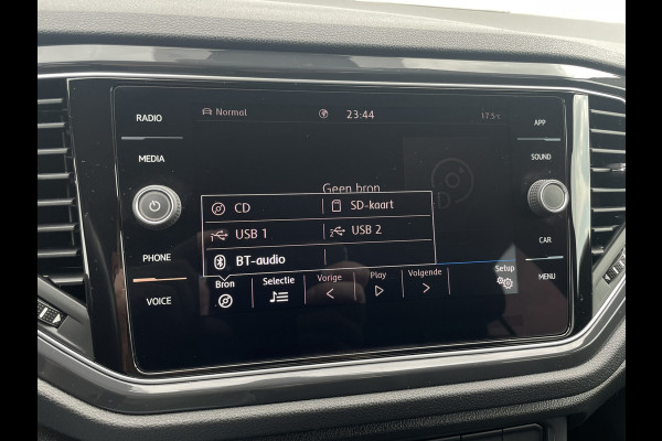 Volkswagen T-Roc 1.5 TSI Sport LED | Trekhaak | Carplay | Camera | PDC