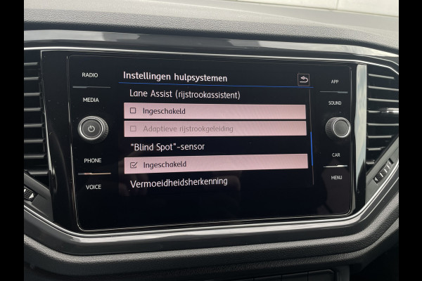 Volkswagen T-Roc 1.5 TSI Sport LED | Trekhaak | Carplay | Camera | PDC