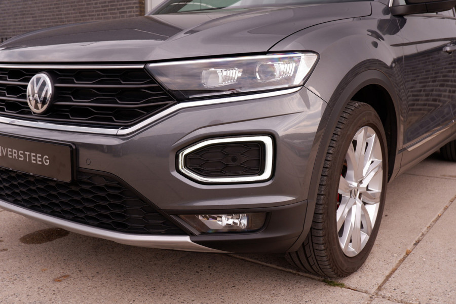 Volkswagen T-Roc 1.5 TSI Sport LED | Trekhaak | Carplay | Camera | PDC