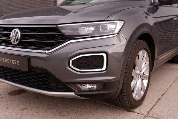 Volkswagen T-Roc 1.5 TSI Sport LED | Trekhaak | Carplay | Camera | PDC